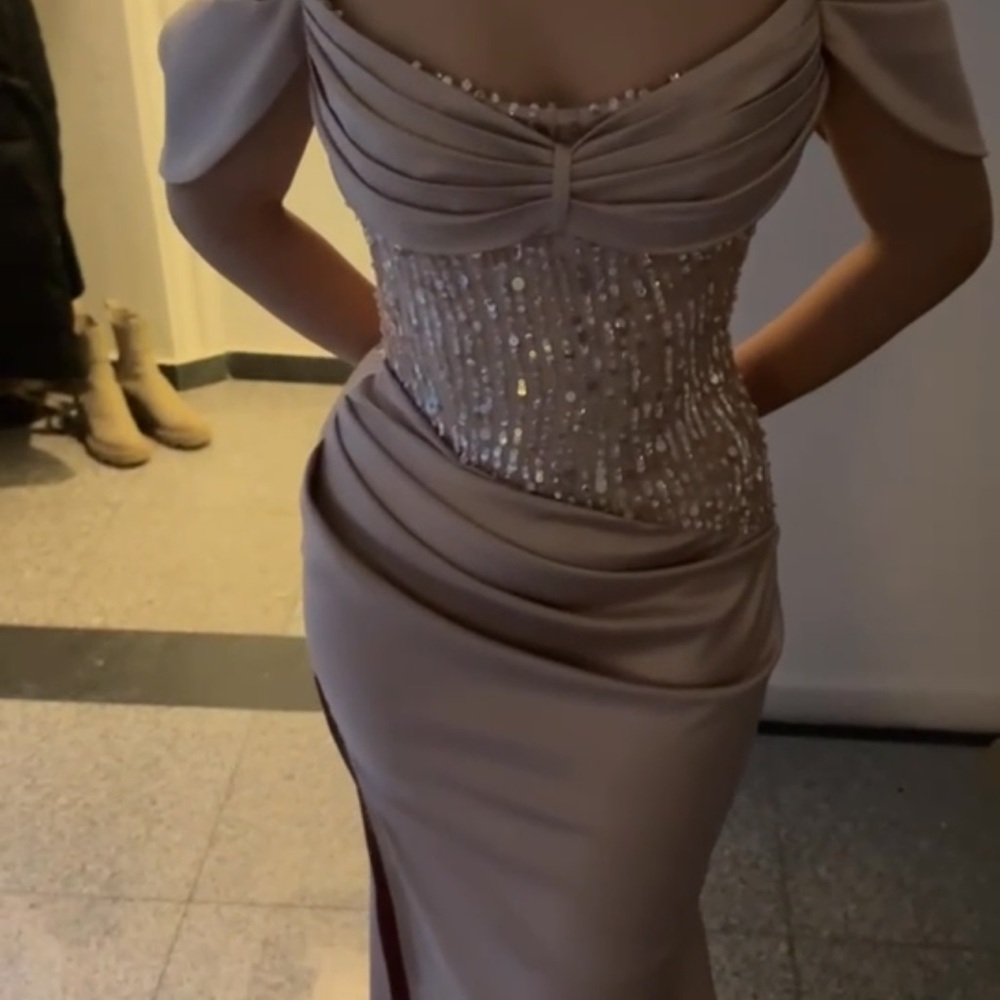 Elegant Off-Shoulder Sequin Dress